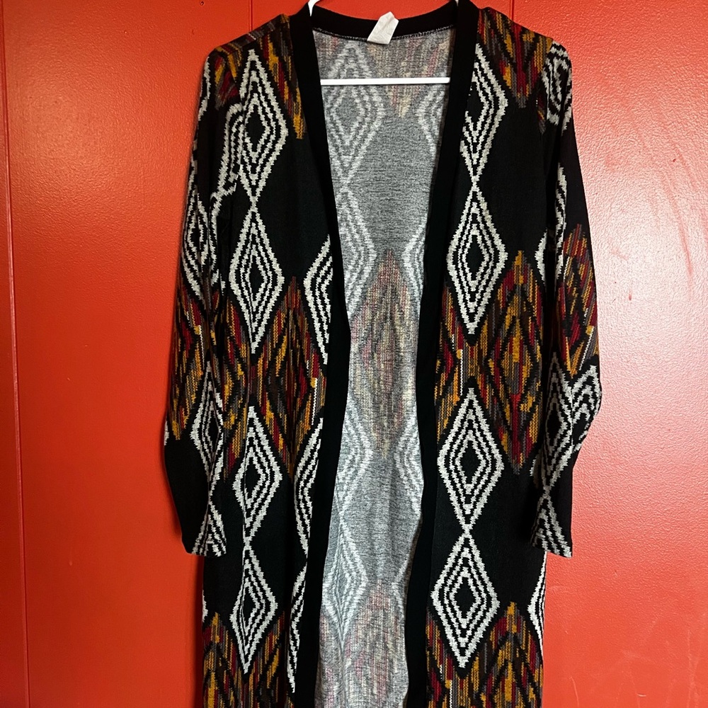 Geometric Patterned Black Sweater